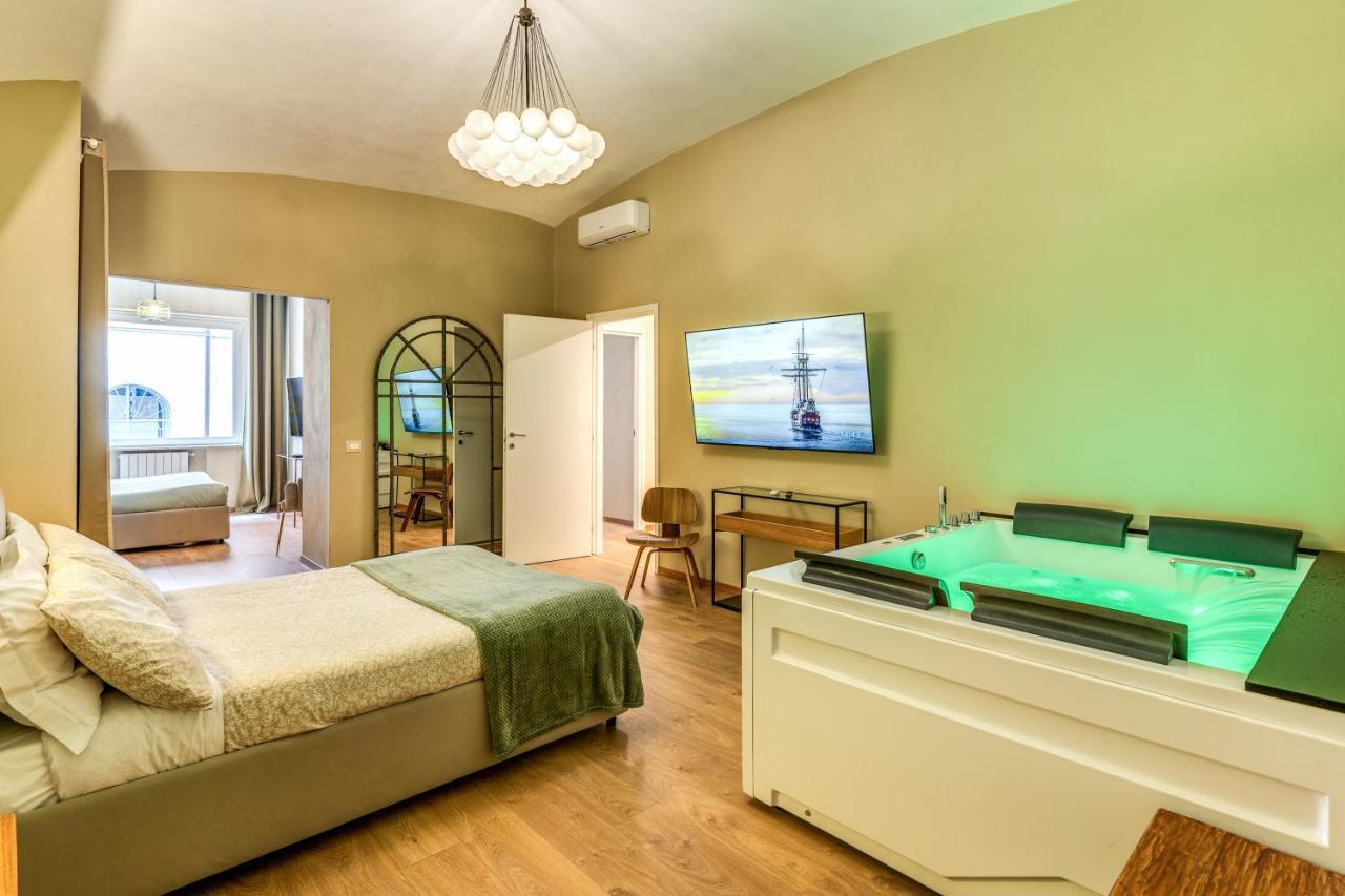 Downtown Srl - Croce Di Malta Royale Apartment